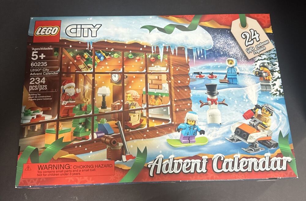 Lego City Advent Calendar 60235 Sealed 2019 Retired Santa Claus Husky 234 Pcs